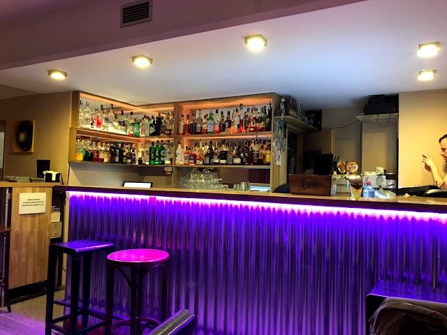 Vanity Cafe & Cocktail Bar